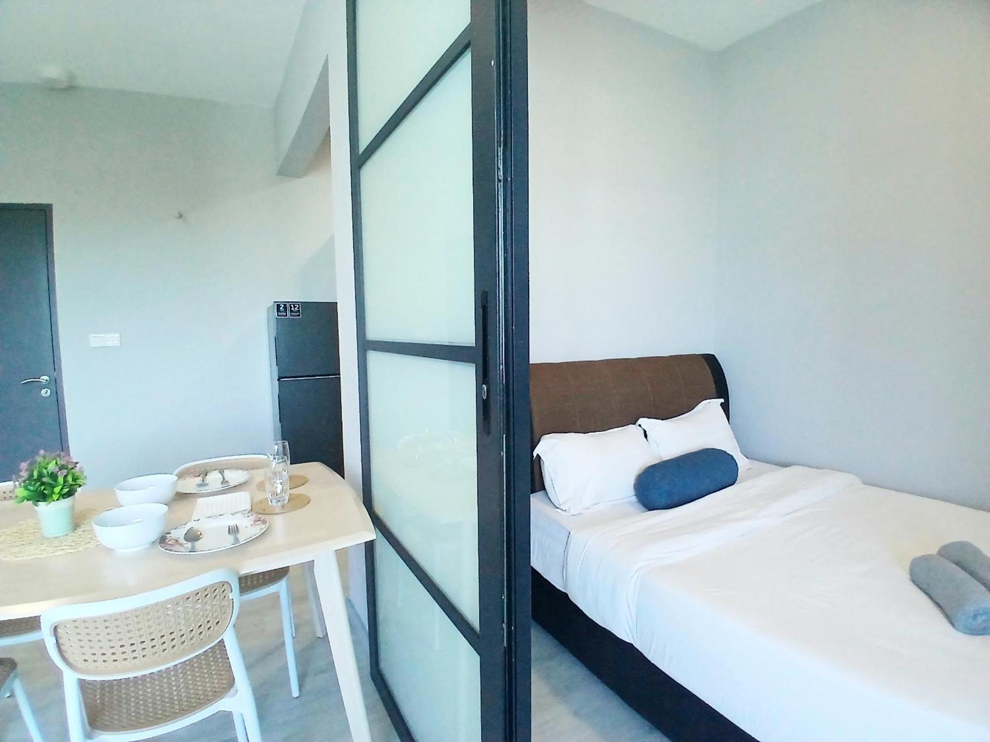 Jesselton Quay Kota Kinabalu City Centre By Lw Suites Стая снимка